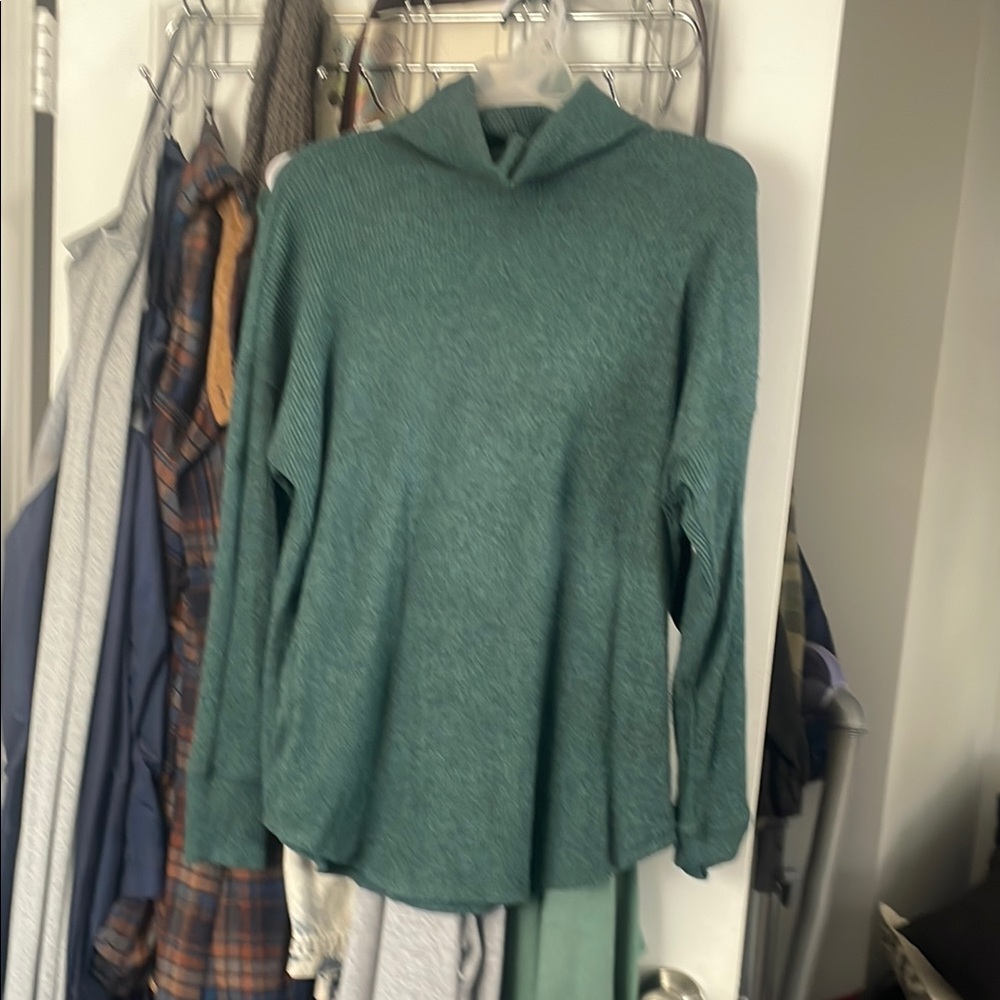 Women's Green Sweater